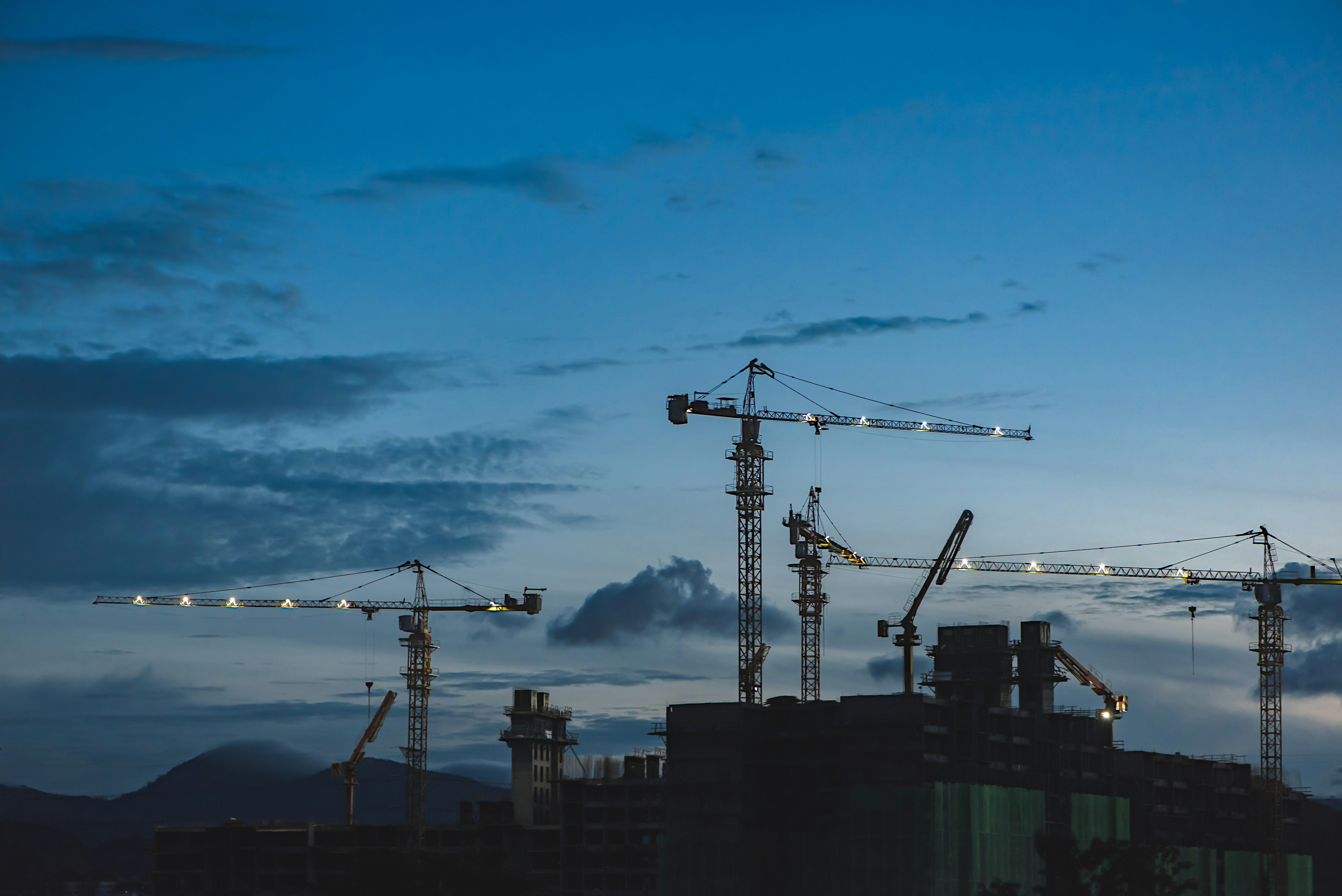 Building a Sustainable Oman: How Infrastructure Supports Oman Vision 2040